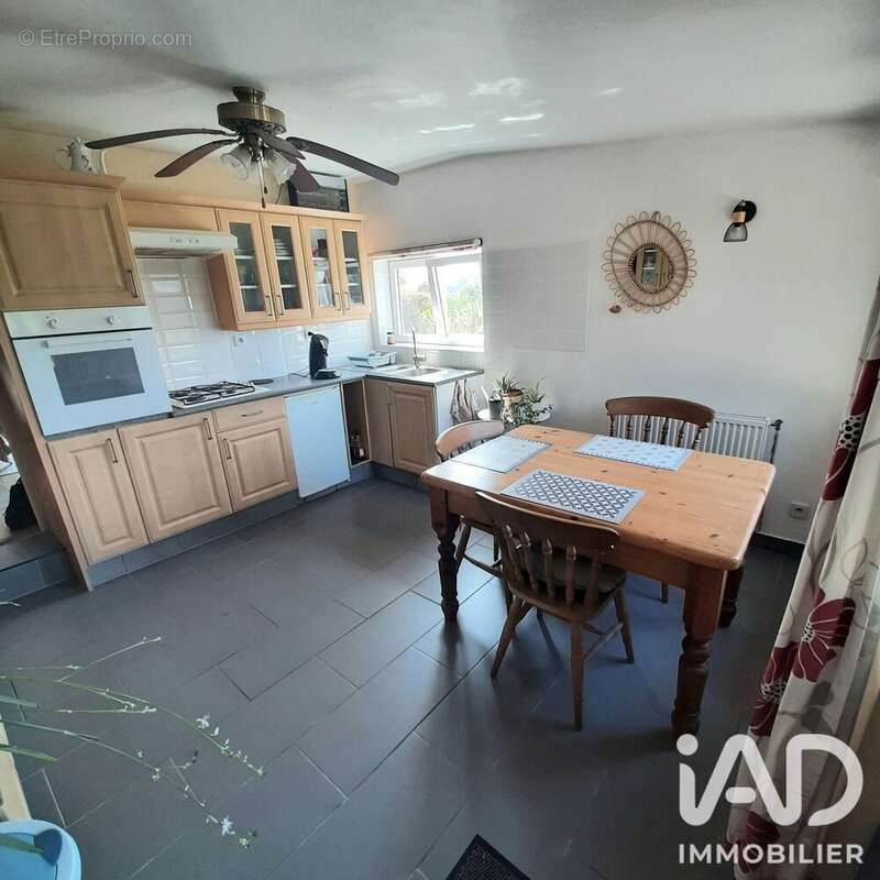Maison 47 m² à Duault  - photo 7