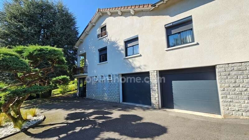 Maison à LE PALAIS-SUR-VIENNE