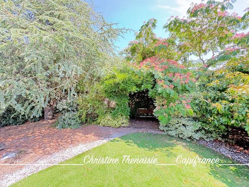 Maison à vendre 5 pièces - Plain-Pied - 3 chambres - 2 salles d'eau - 3 wc - Piscine couverte - 2 garages SAINT HILAIRE DE RIEZ  - photo 13