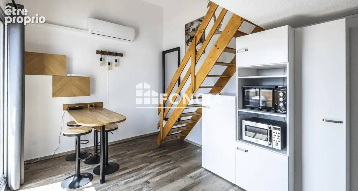 À vendre – Appartement T3 rénové et climatisé à Saint Cyprien, proche port et plage - photo 2