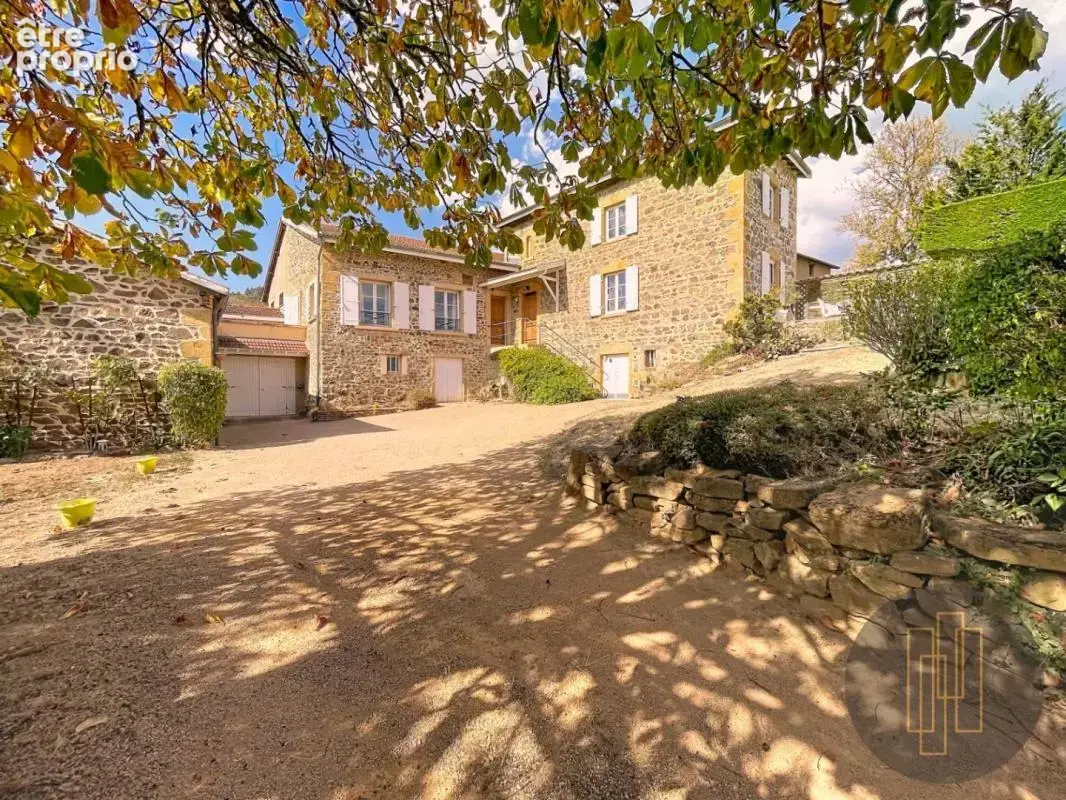 Maison à SAINT-VERAND
