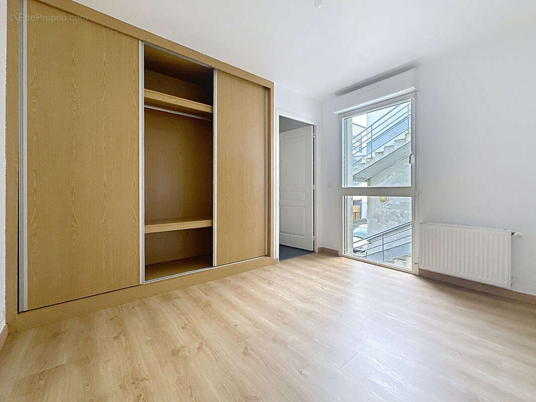 Appartement  loué Saint Brieuc 2 pièce(s) 55.73 m2 - photo 2