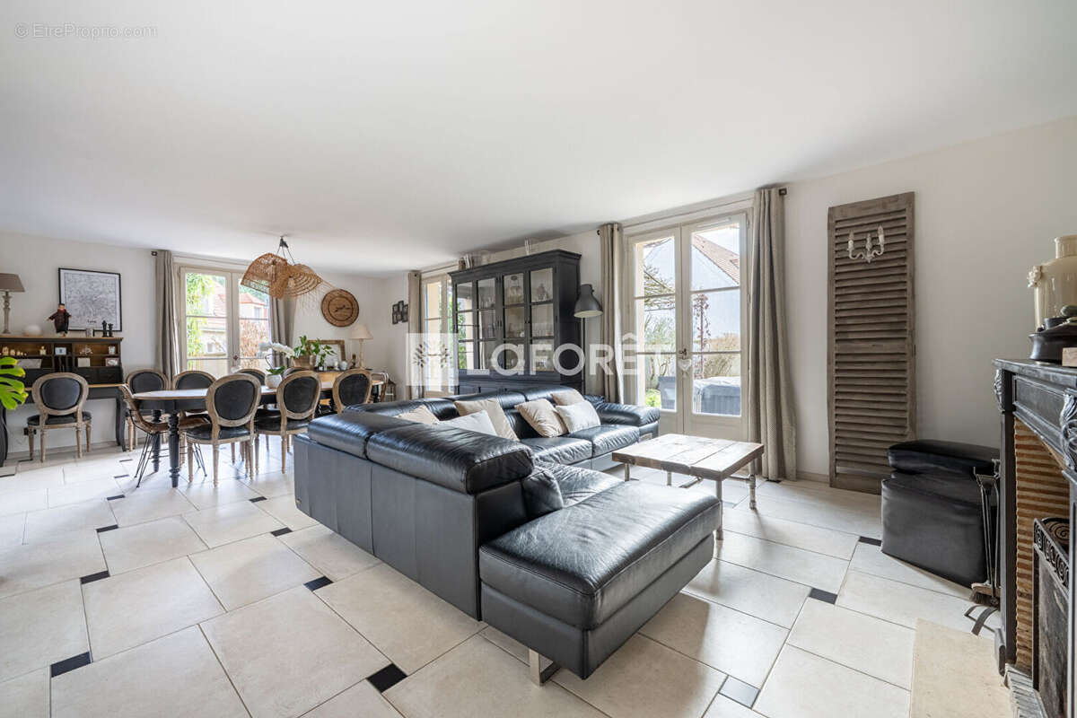 Maison à MAULE