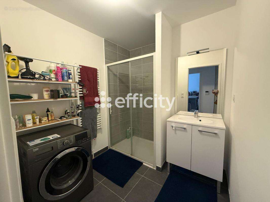 Appartement à LA RICHE