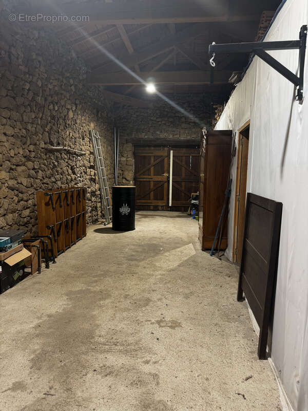 Maison à SATILLIEU