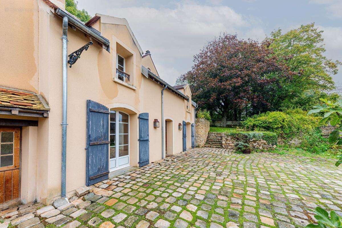 splendide propriété entre tradition et modernité - photo 2