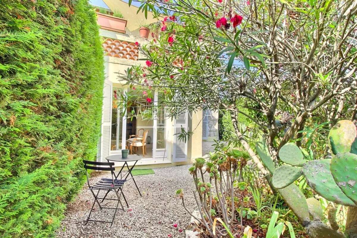Charmante maison de 7 pièces - Cagnes-sur-mer - photo 12
