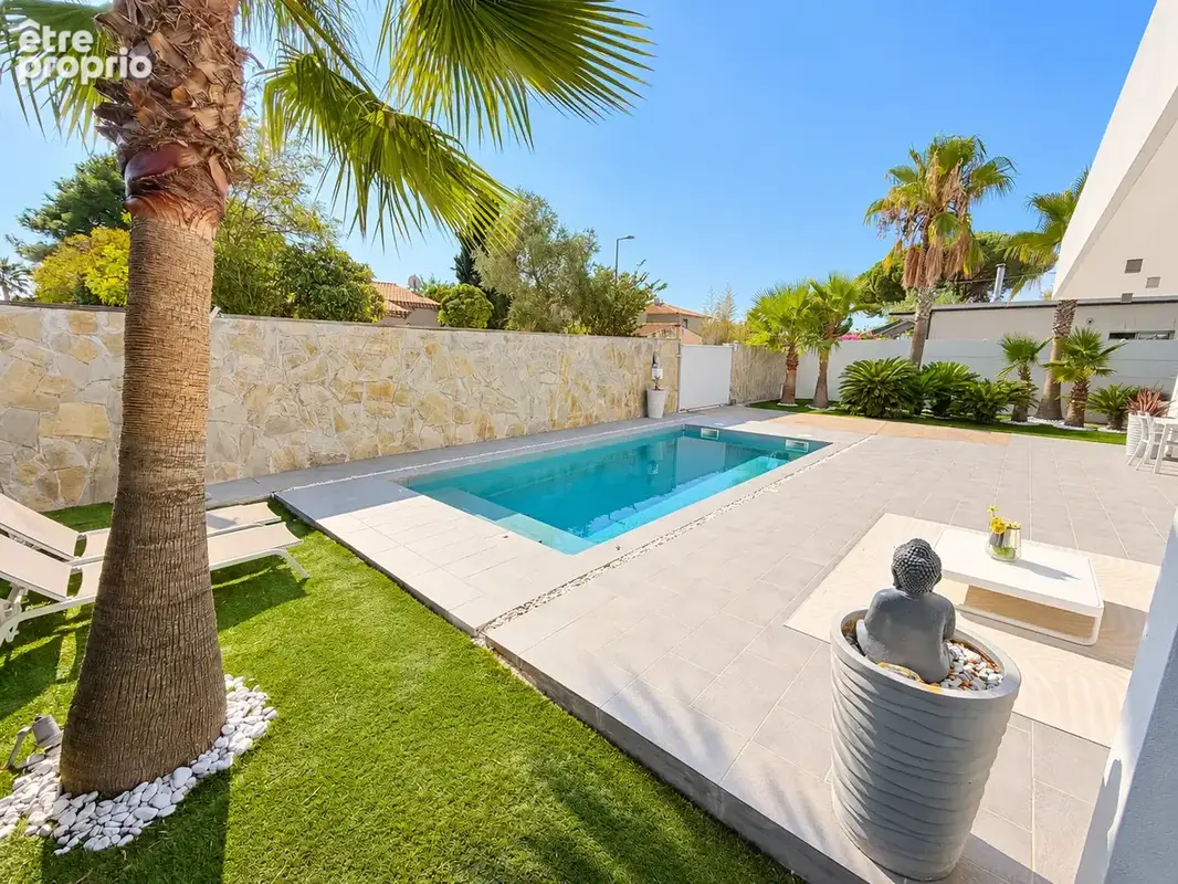 Villa d'architecte avec piscine et deux appartements indépendants - photo 3
