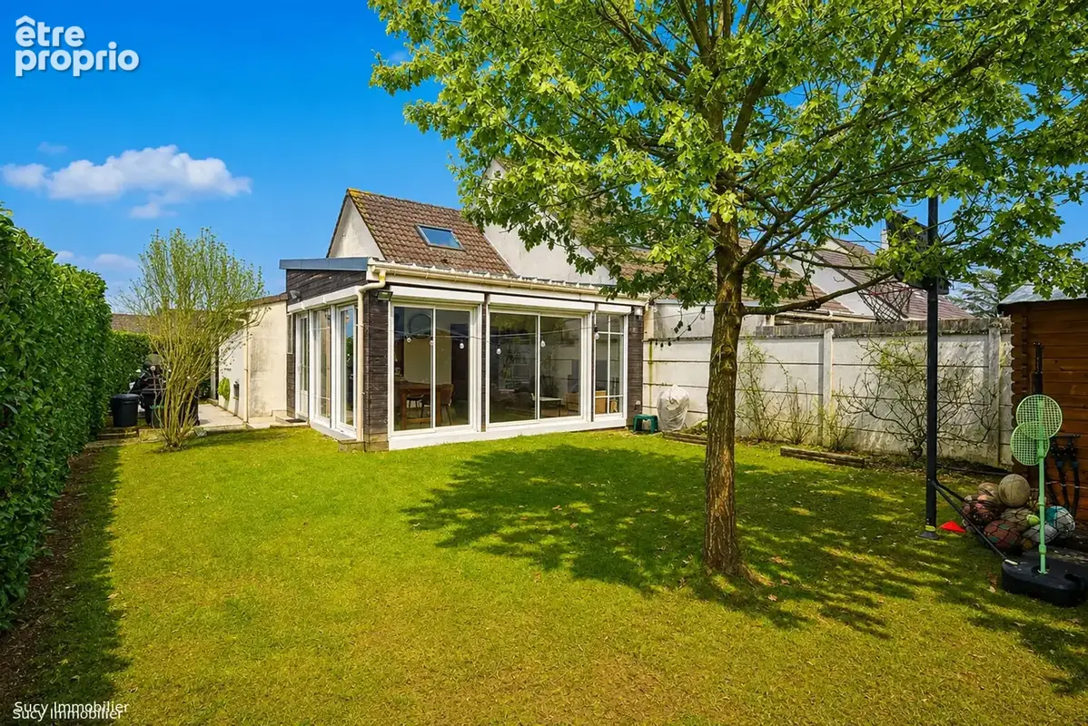 Appartement à PONTAULT-COMBAULT
