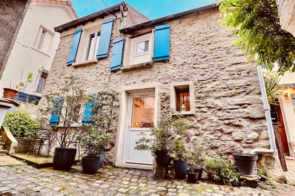 Maison à L'ETANG-LA-VILLE