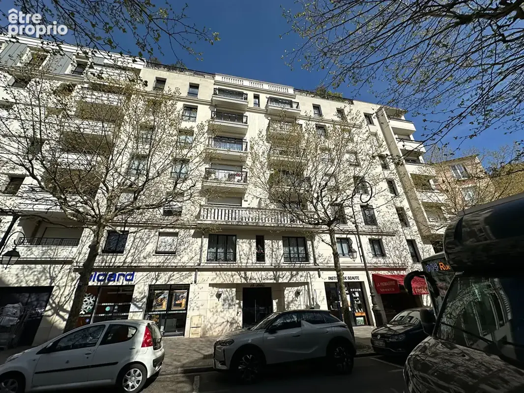 Parking à SURESNES