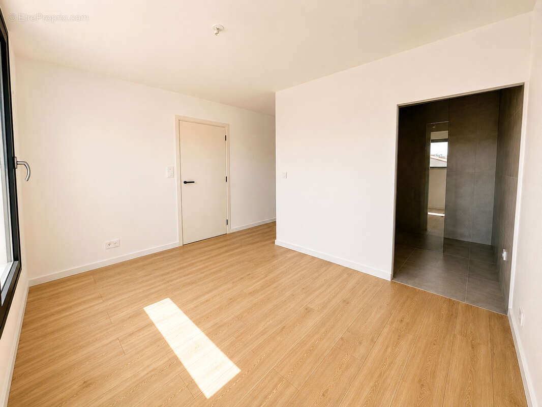 Maison neuve PMR avec frais de notaire réduit - photo 3