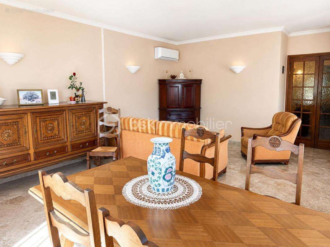 Maison à GONFARON