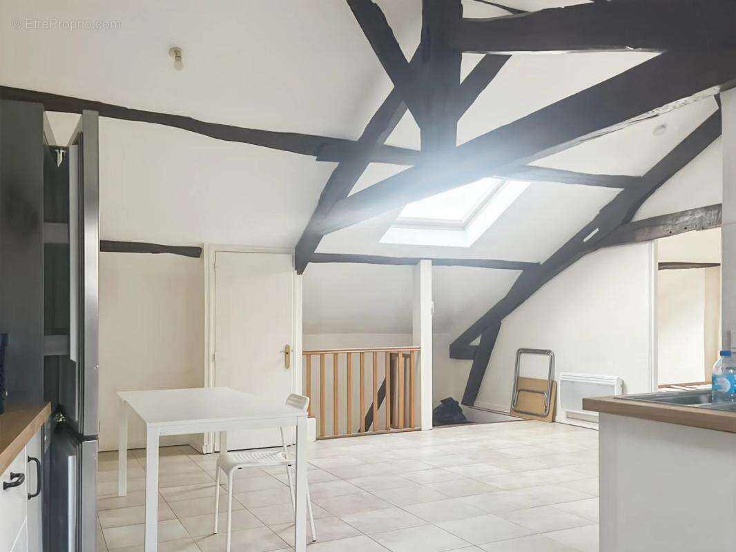 Appartement à CORBEIL-ESSONNES