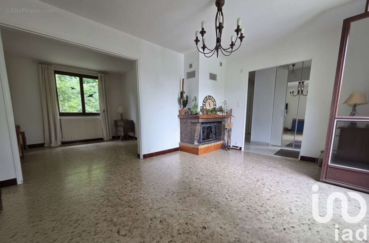 Photo 3 - Maison à LAMORLAYE