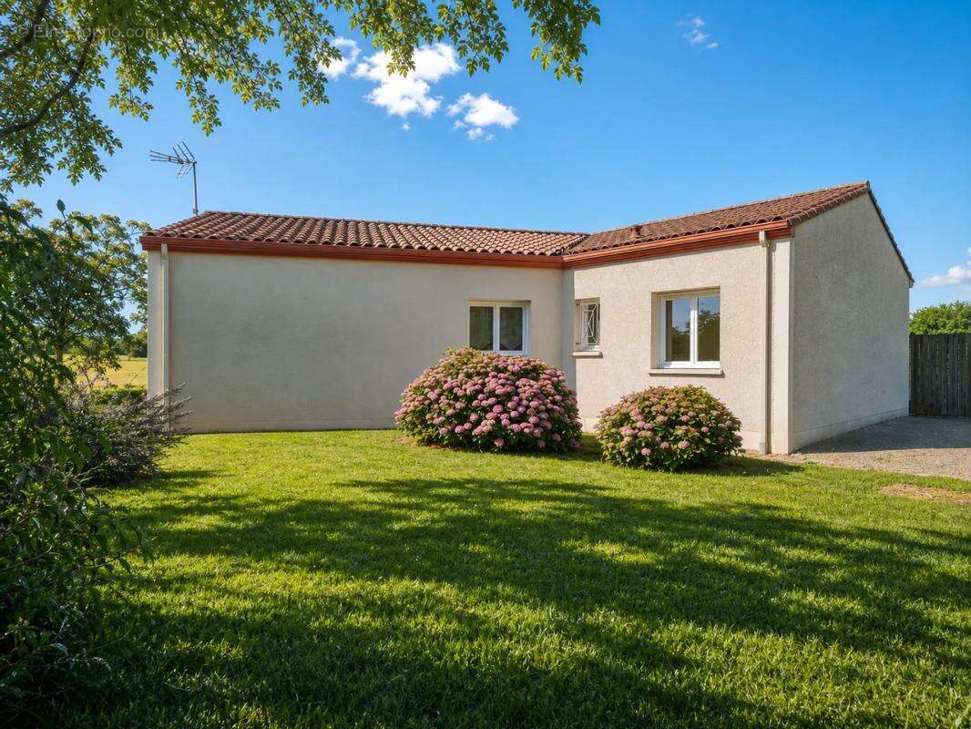 Maison de 6 pièces de 132 m² à Le Temple-sur-Lot - photo 2