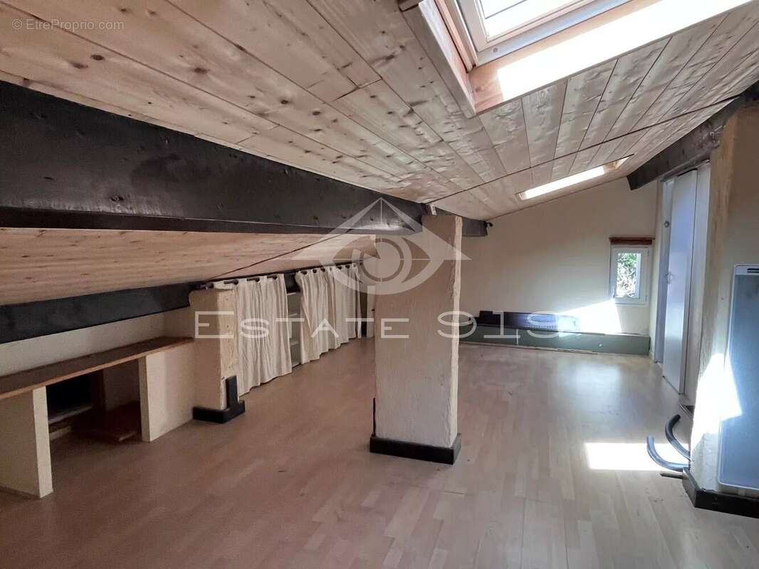 Maison à ROQUEFORT-LES-PINS