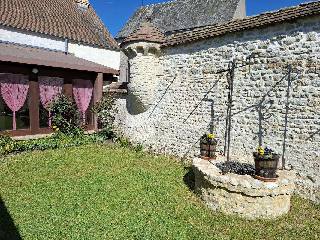 Maison à SERMAISES