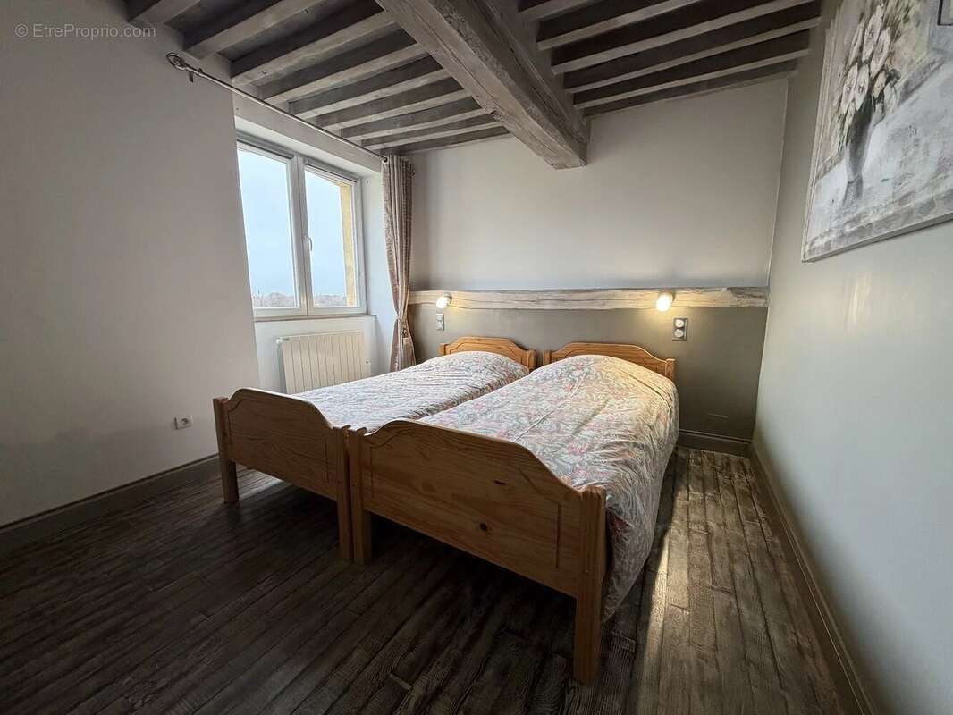 Maison à DUN-LES-PLACES