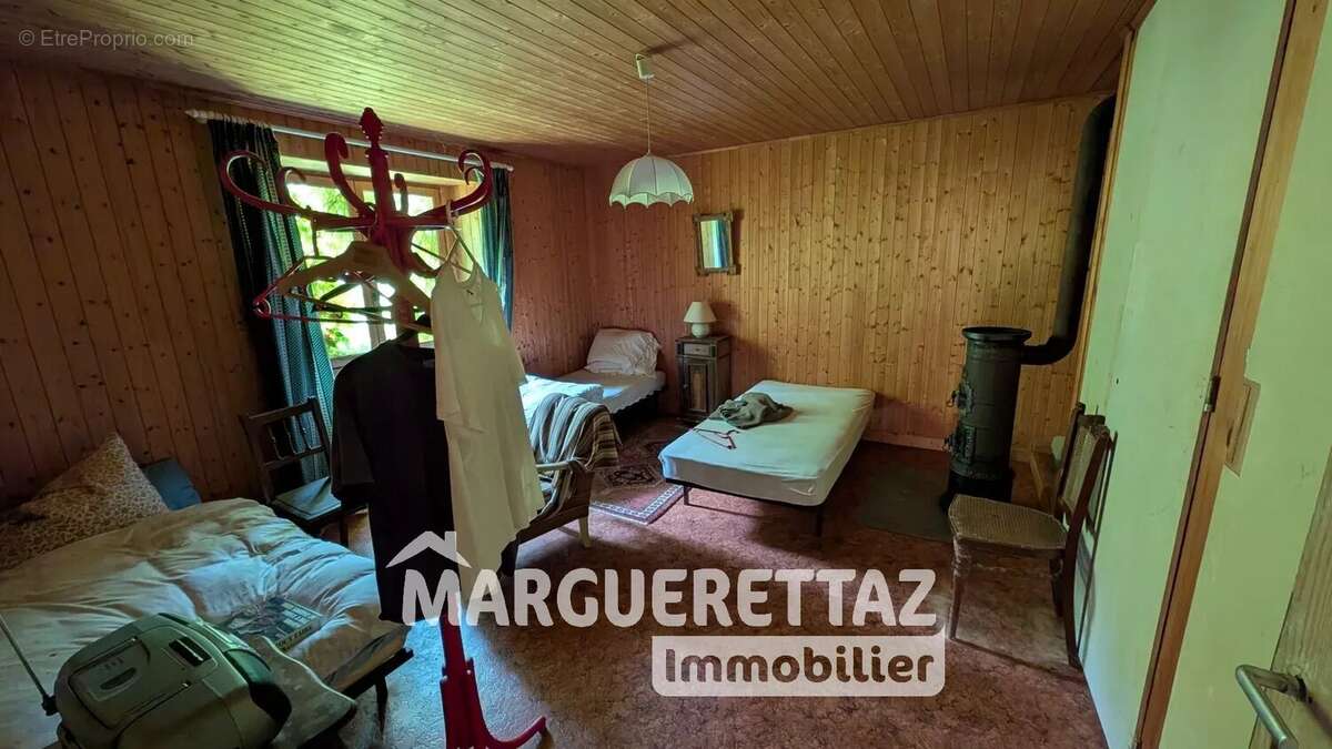 Maison à SAINT-JEAN-DE-THOLOME