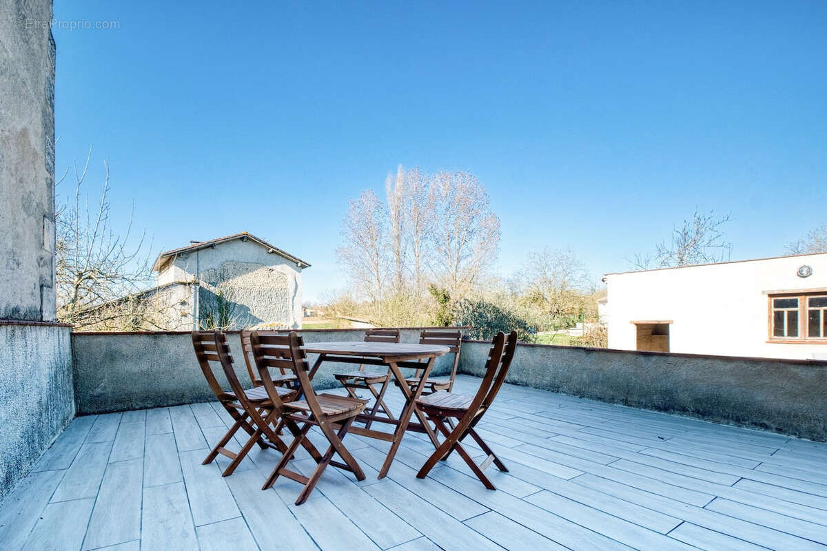 Maison à SAINT-PRIVAT-DES-PRES