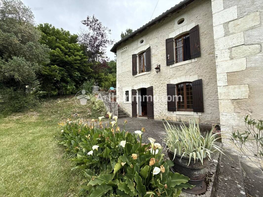 Maison en pierre 124m² - photo 2