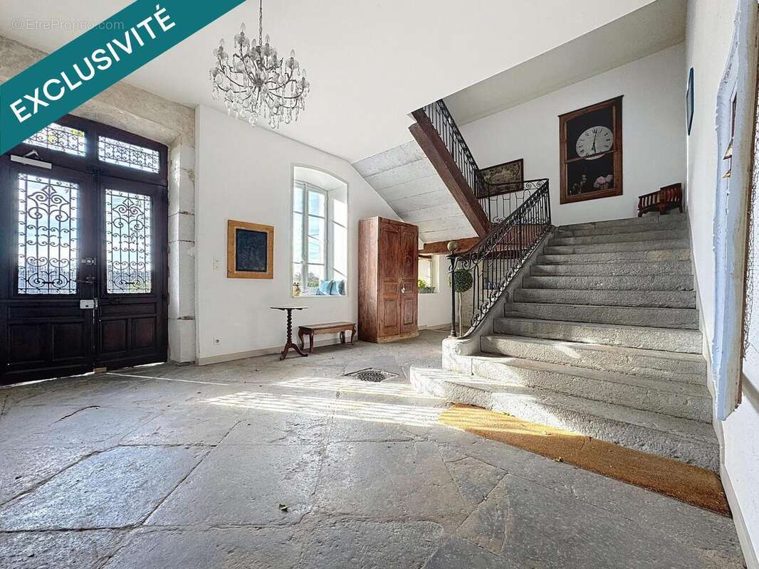 Photo 3 - Appartement à SAINT-ETIENNE-DE-CROSSEY