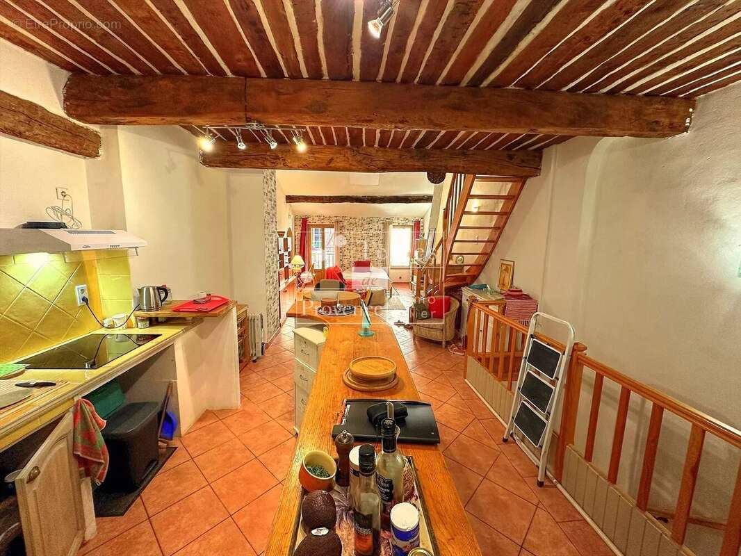 Maison de village à Aups avec mezzanine et revenu locatif – Proche Verdon - photo 2