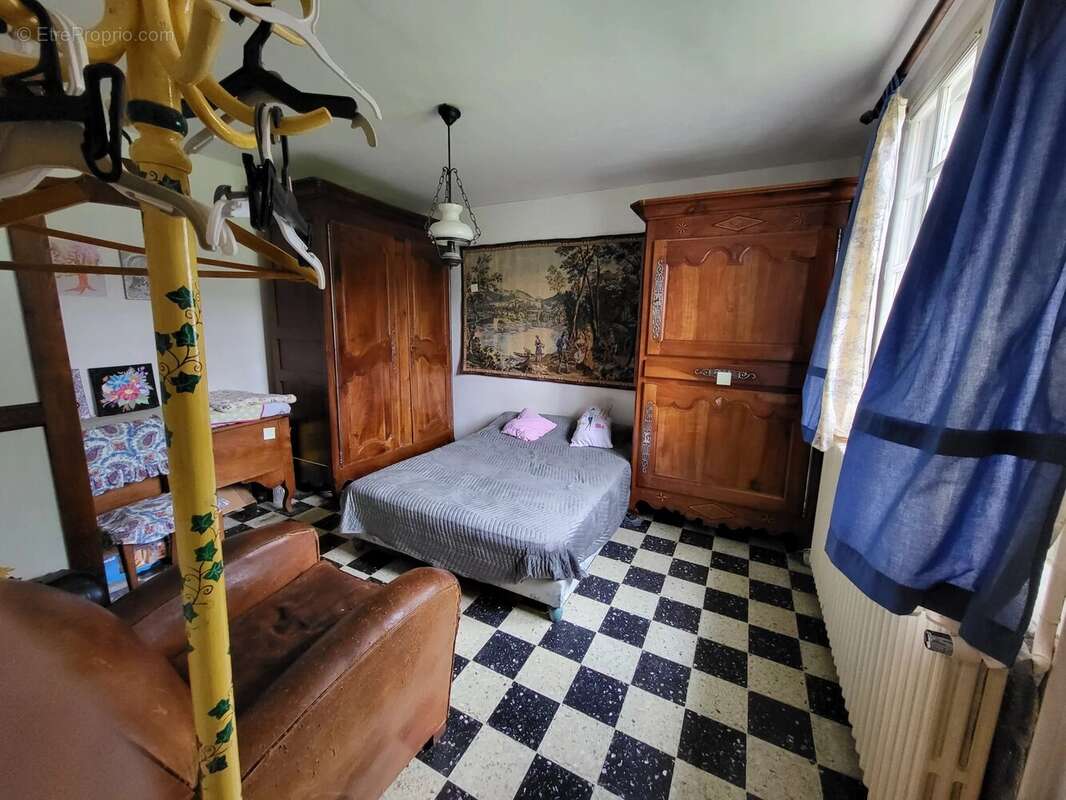 Maison à MONTMORILLON