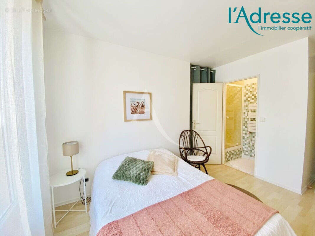 Maison à SAINT-THIBAULT-DES-VIGNES