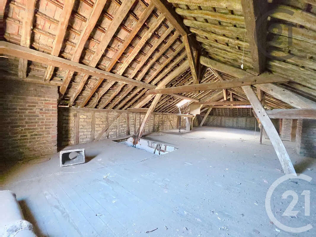 Appartement à SAINTE-SAVINE