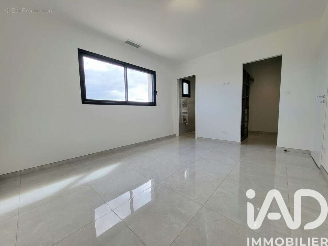 Maison 145 m² à Narbonne  - photo 6