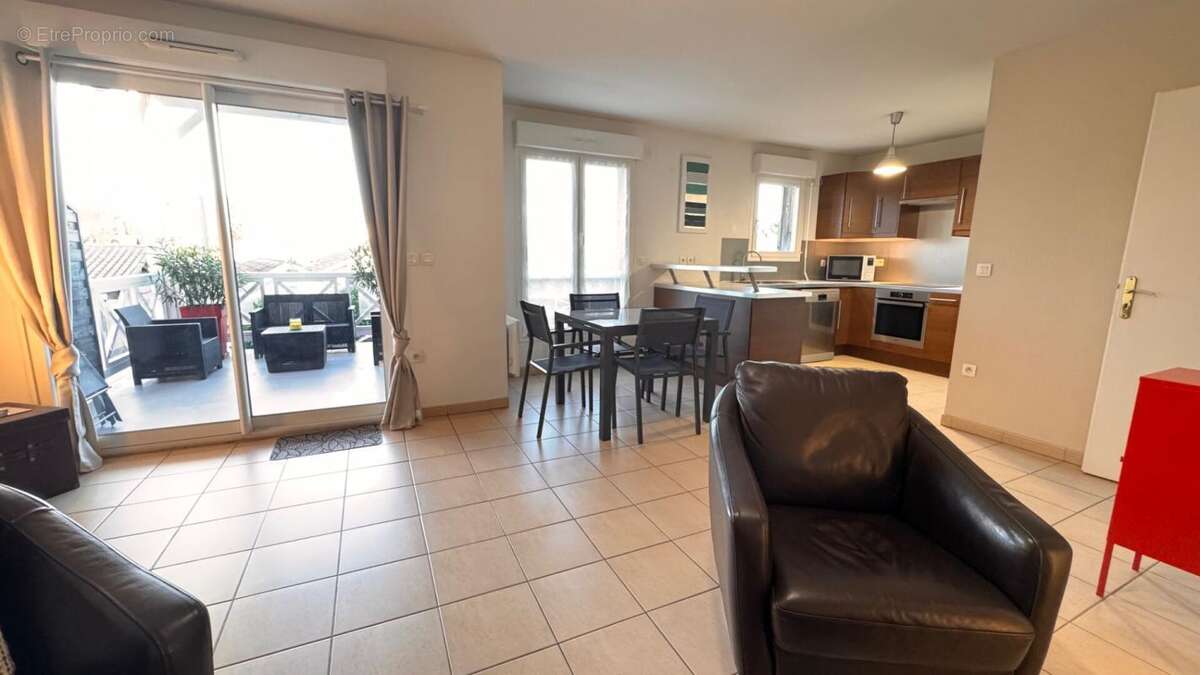 Tres beau t3 duplex avec 2 terrasses et garage ! - photo 9