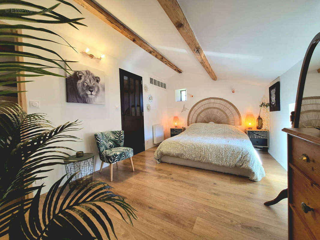 Maison à GOUDARGUES