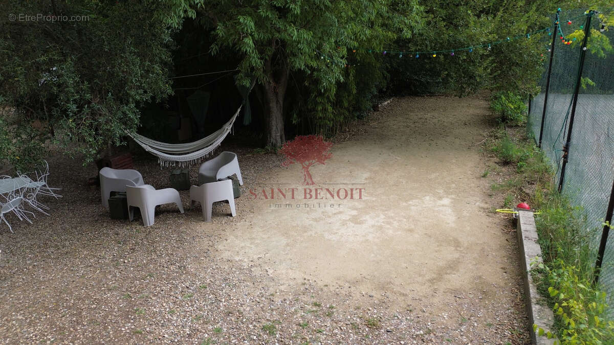 LE POUGET Propriété Agricole de 21143 m2 avec tennis et piscine et terrain de pétanque. - photo 52