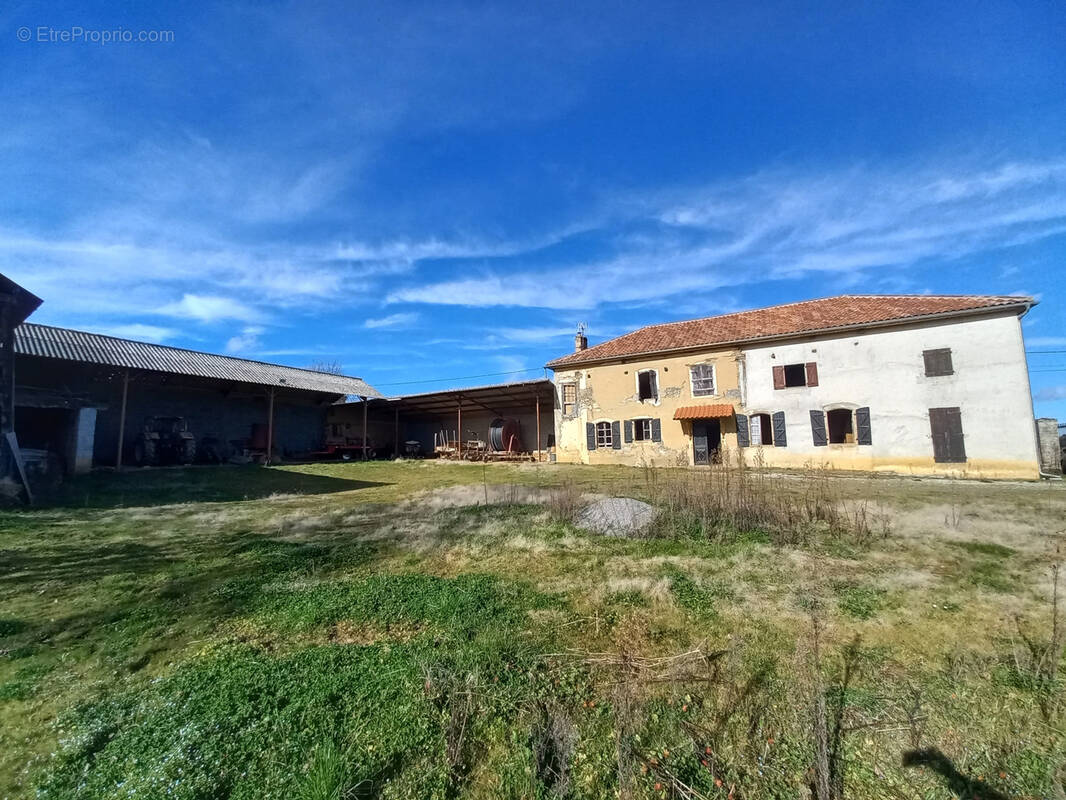 Maison à MIRANDE