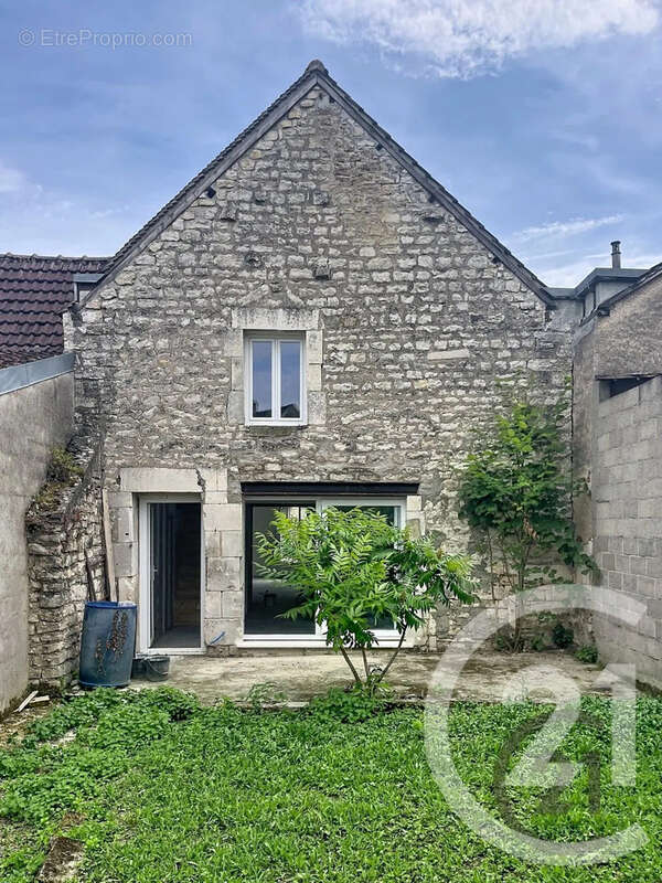 Maison 167 m² à Saint-Bris-Le-Vineux  - photo 11