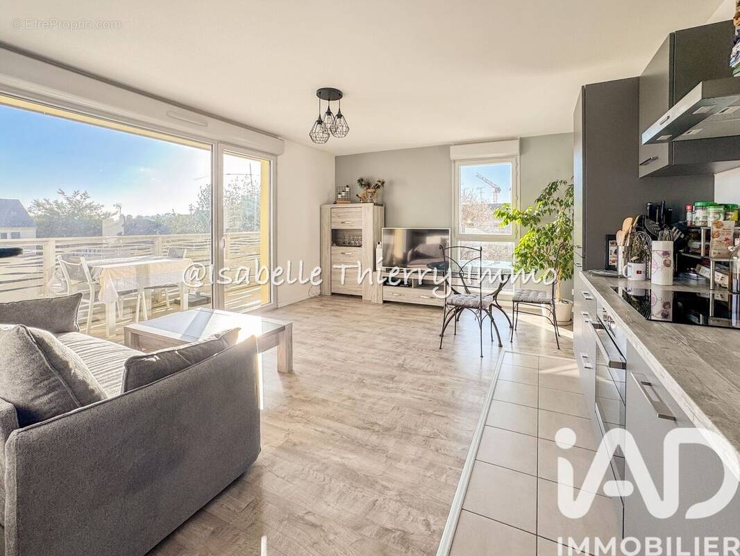 Photo 1 - Appartement à MONTLHERY