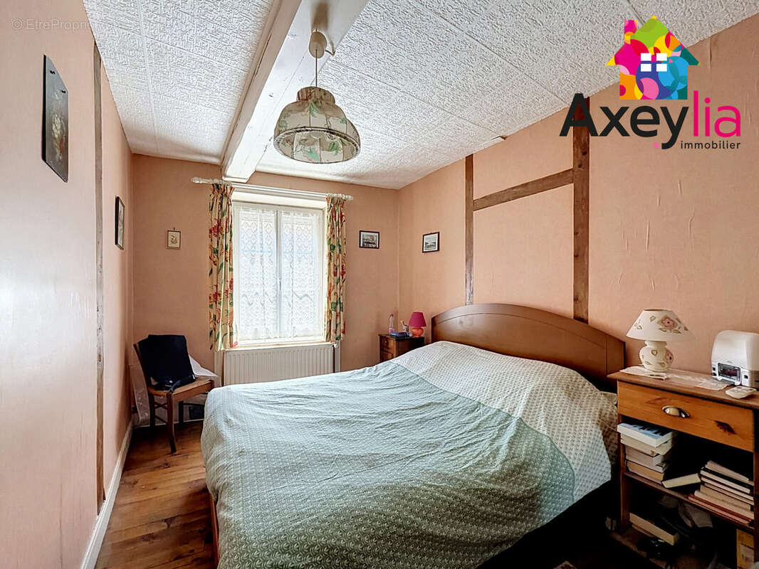 A vendre - secteur saint martin lestra - maison de village avec cour et terrain non attenant - photo 5
