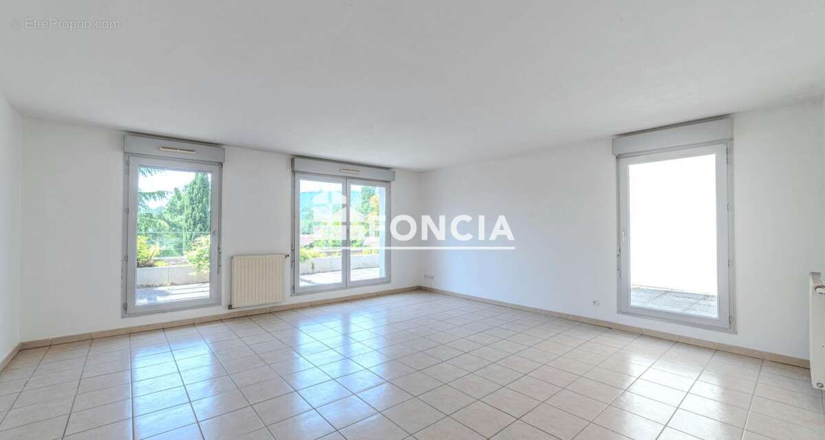 Appartement à FONTAINES-SUR-SAONE