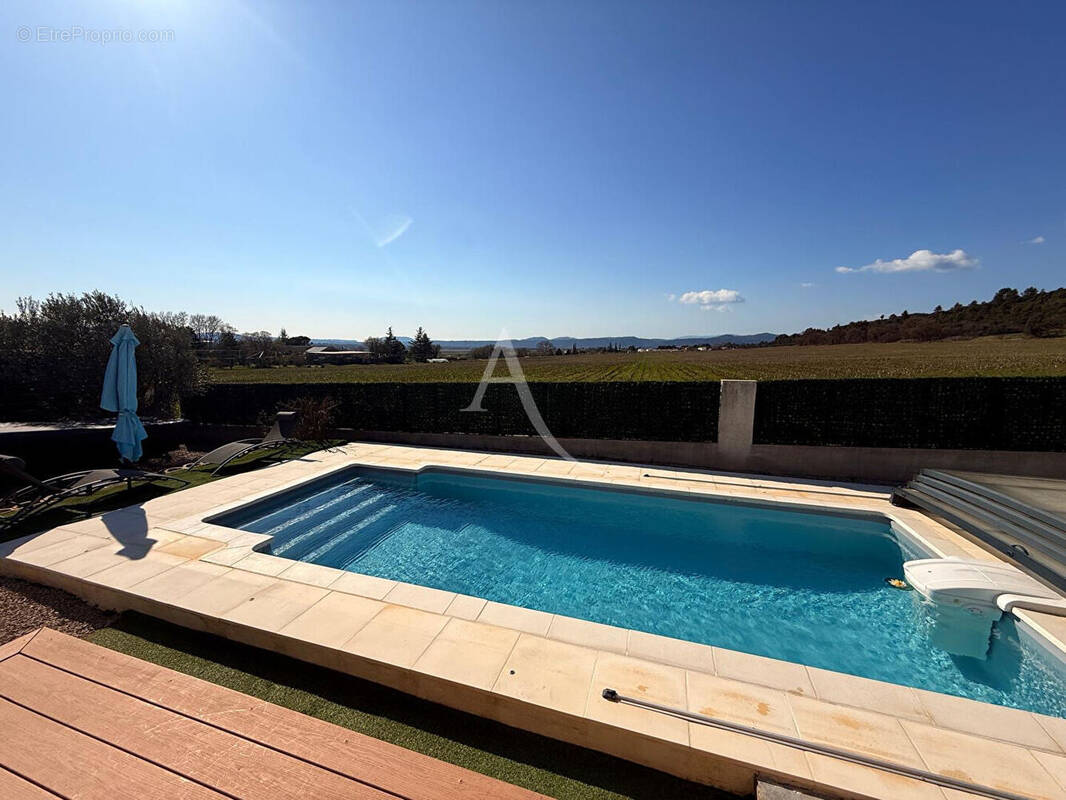 Maison à VINON-SUR-VERDON