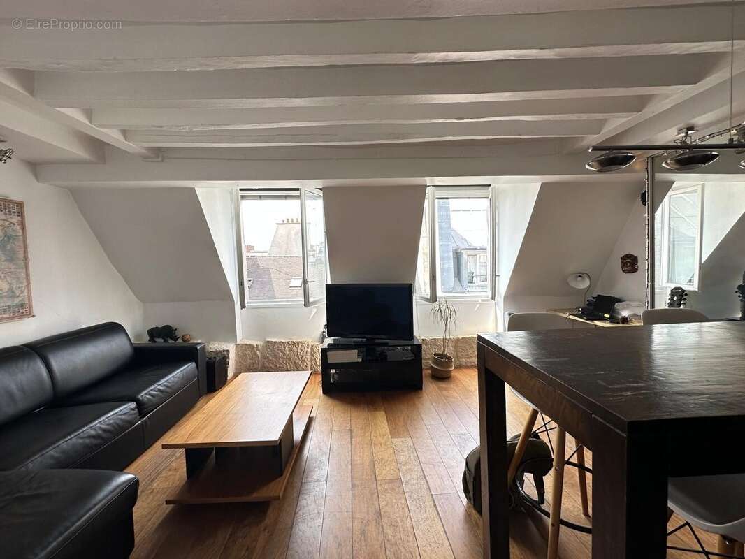 Appartement à PARIS-4E