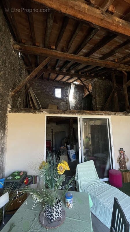 Appartement à CAZERES