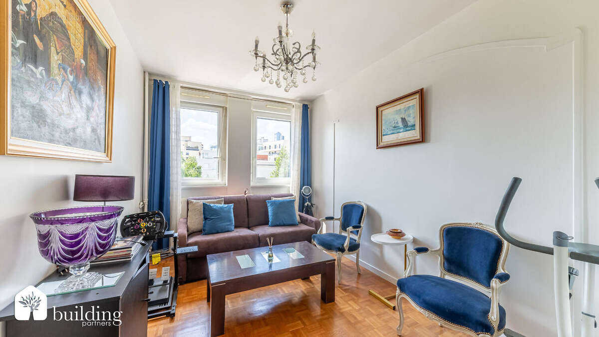 Appartement à COURBEVOIE