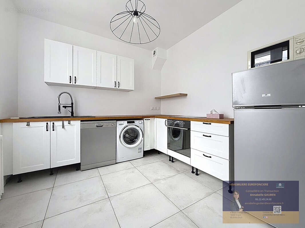 Maison à SAINT-JULIEN-LES-VILLAS