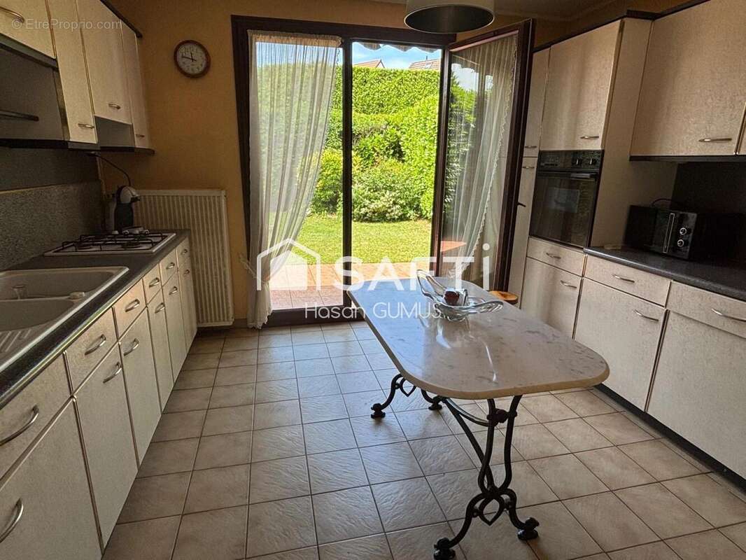 Maison 106 m² à Vienne  - photo 8