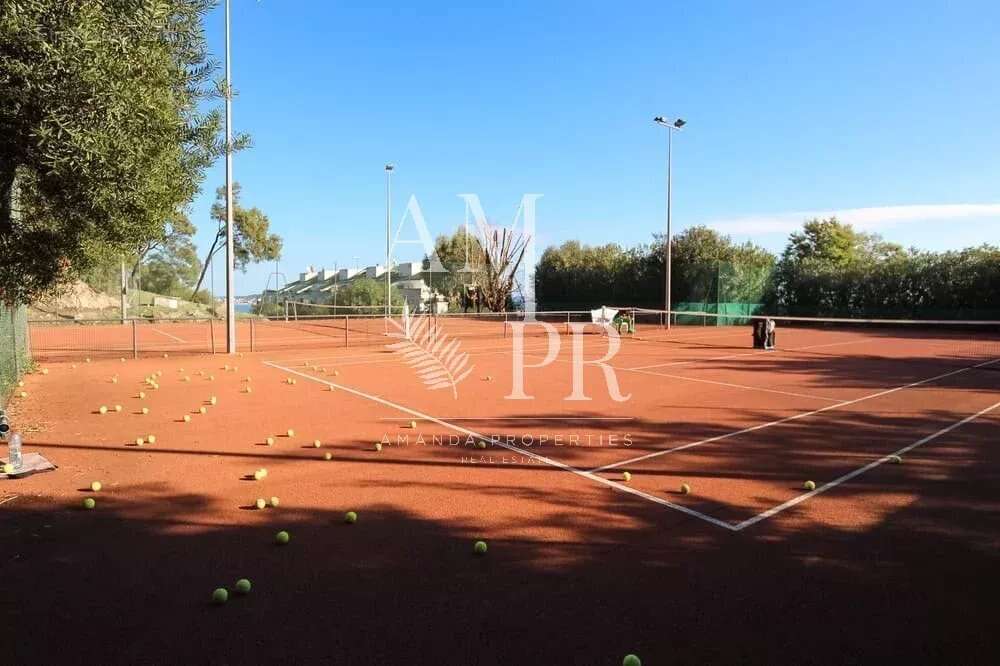 Appartement à VALLAURIS