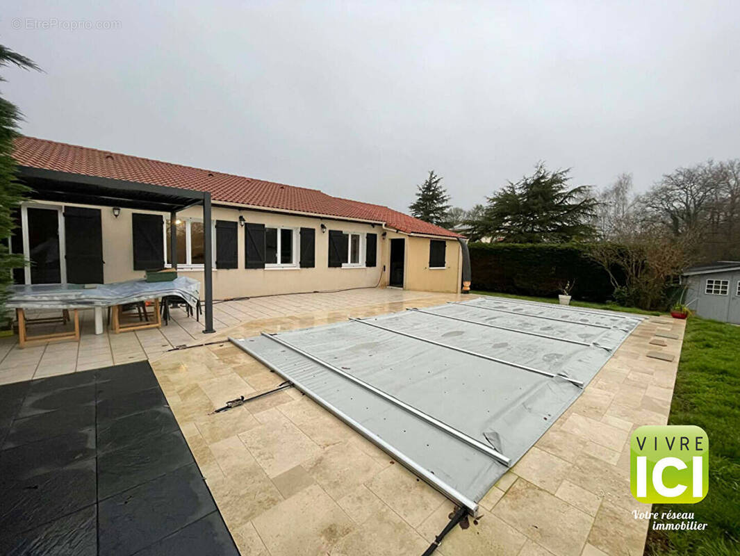 Maison à SAINT-JEAN-DE-BOISEAU