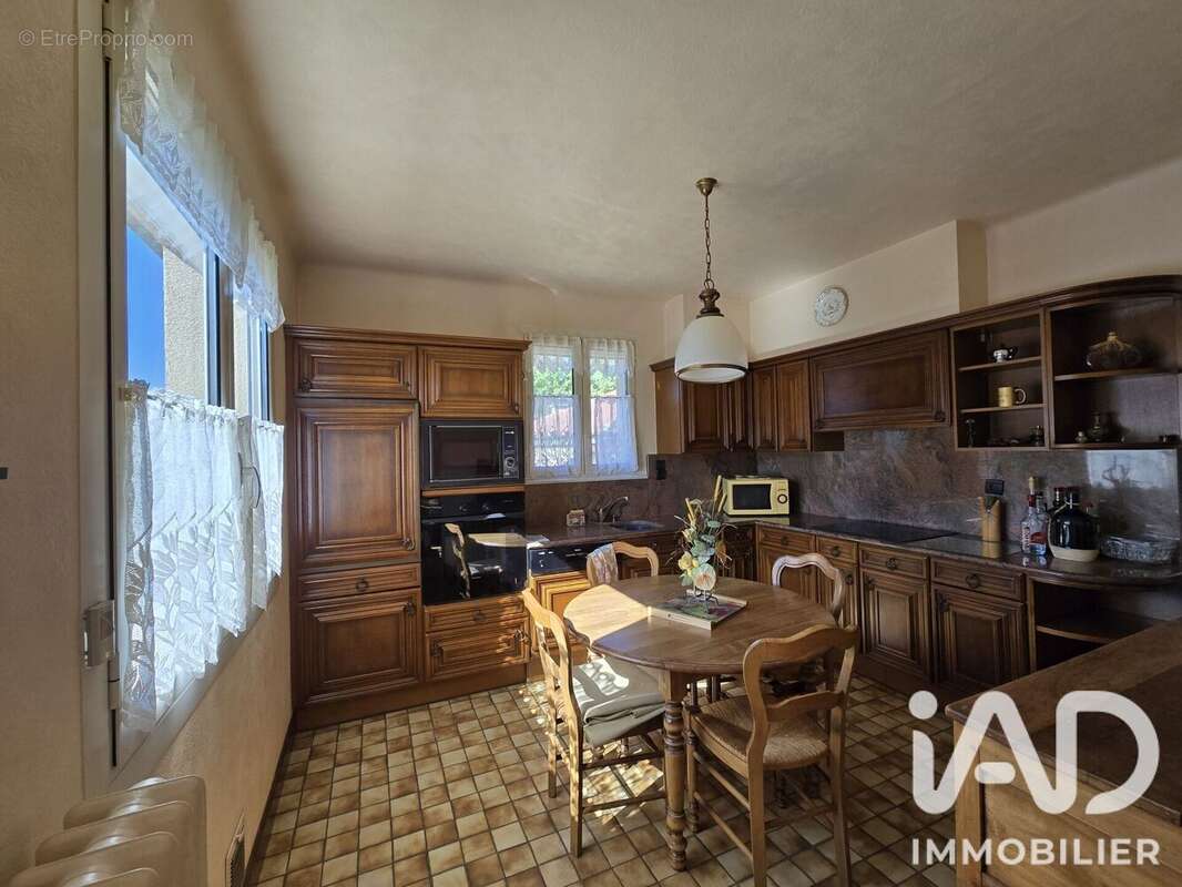 Maison 137 m² à Millau  - photo 7