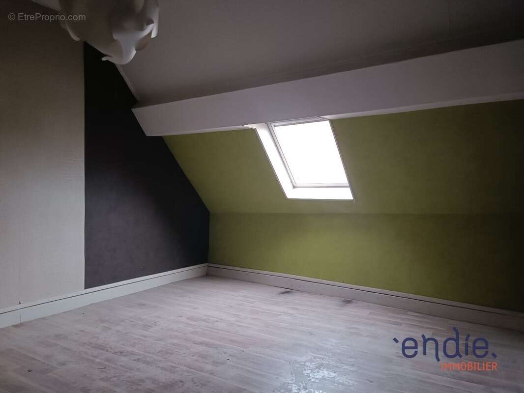 Commerce à COSNE-D&#039;ALLIER